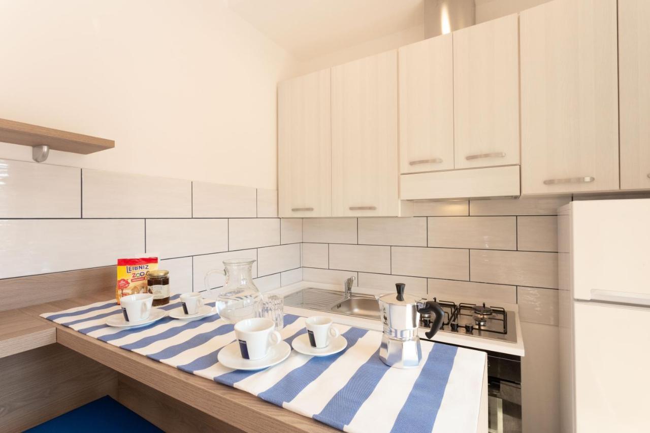 Tofani Apartment - Luminoso Con Terrazzo Panoramico Sorrento Bagian luar foto