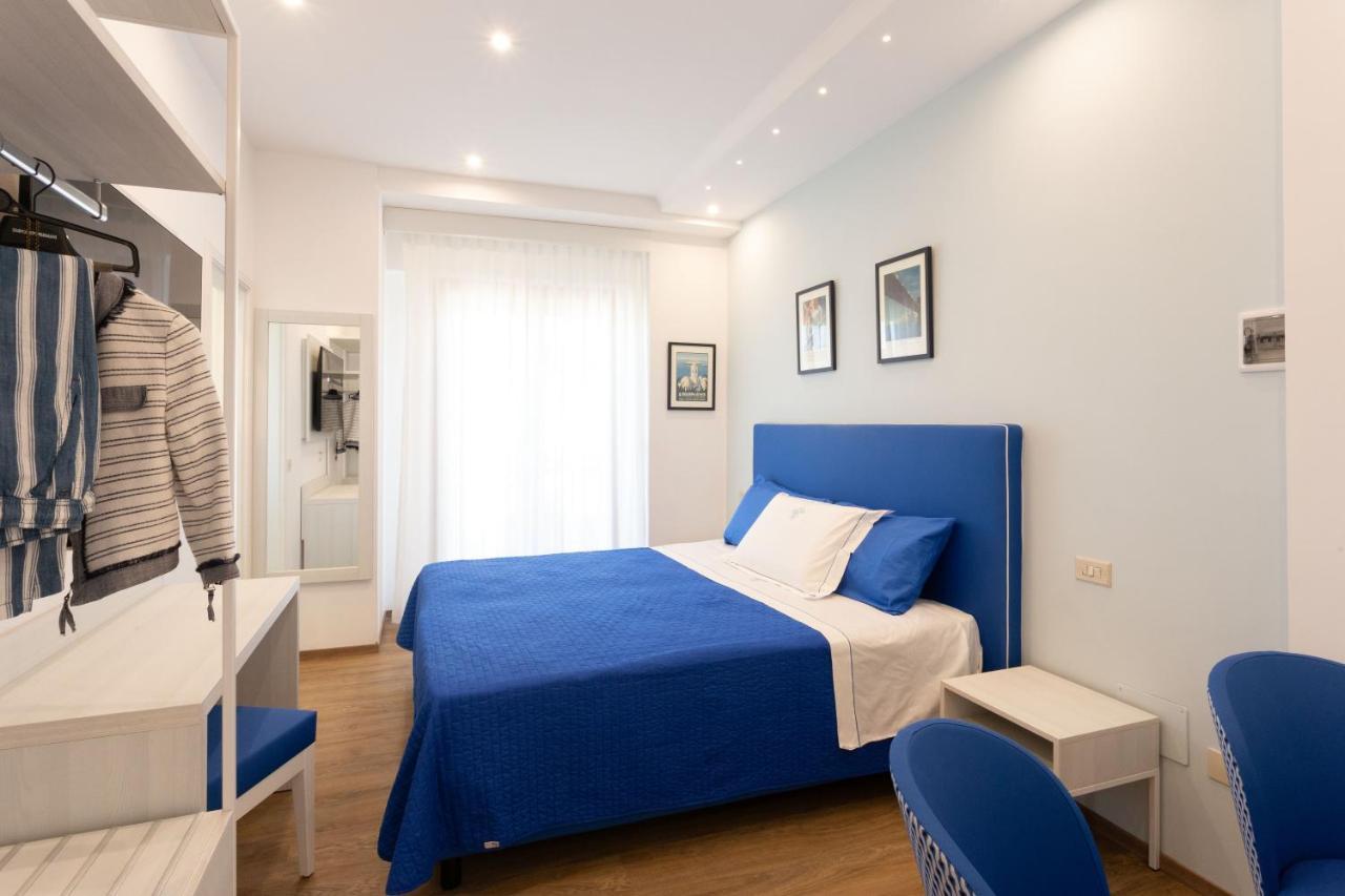 Tofani Apartment - Luminoso Con Terrazzo Panoramico Sorrento Bagian luar foto
